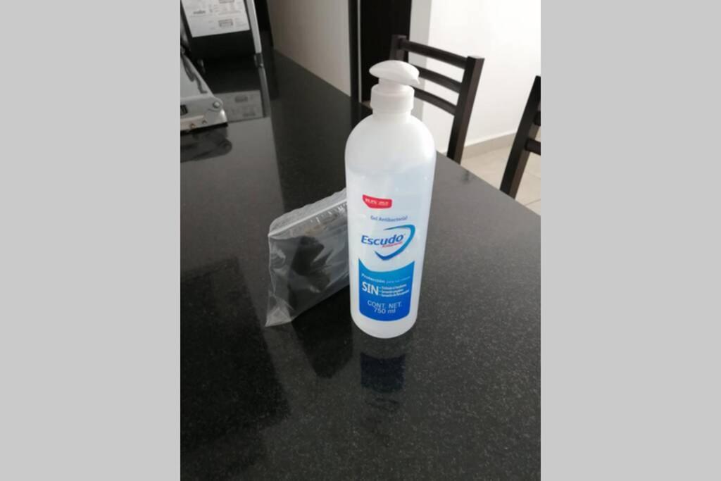 Condominio Lunamar - *