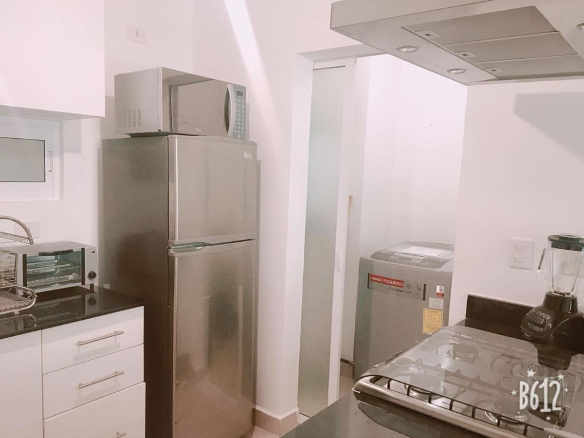 Condominio Lunamar - *